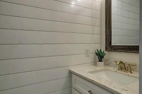 Lost Chancla by Avantstay 5 Min to Beach + Pool