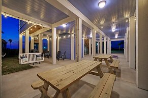 Lost Chancla by Avantstay 5 Min to Beach + Pool