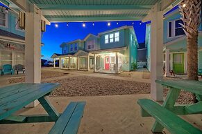 Pool, Patio, Blocks to the Beach Golf Cart Zone Daiquiri Daze by Avant