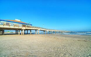 19th Wave by Avantstay Dune Views + Shared Pool