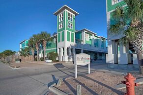 19th Wave by Avantstay Dune Views + Shared Pool