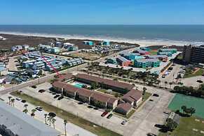 Beach Daze by Avantstay 1 Block to Beach