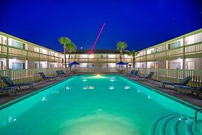 Beach Daze by Avantstay 1 Block to Beach