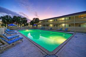 Beach Daze by Avantstay 1 Block to Beach