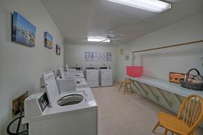 Beach Daze by Avantstay 1 Block to Beach