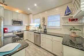 Dapper Dolphin by Avantstay Pool, Game Room