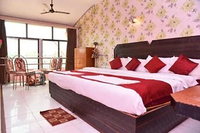 Goroomgo Ashray Puri