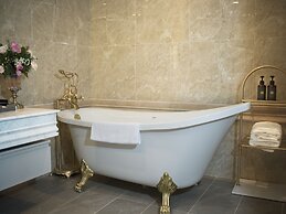 MERPERLE DALAT HOTEL