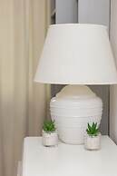 Warsaw Center Apartment by Renters