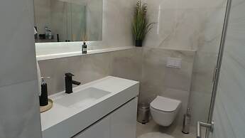 Apartment Borovje-River View