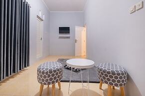 Super OYO 2727 Nareswari Guest House Syariah