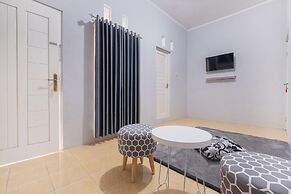 Super OYO 2727 Nareswari Guest House Syariah