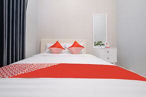 Super OYO 2727 Nareswari Guest House Syariah
