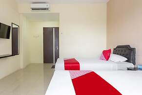 OYO 3343 Sunrise Hotel