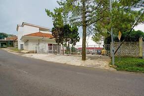 Capital O 3359 Pondok Wisata Jaden Trawas Mojokerto