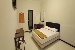 Capital O 3359 Pondok Wisata Jaden Trawas Mojokerto