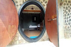 Capital O 3359 Pondok Wisata Jaden Trawas Mojokerto