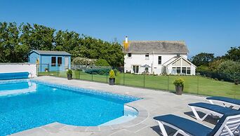 Beautiful 5-bed House in Port Isaac