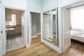 Gloucester Station Gem, 3 Bedroom Oasis