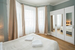 Gloucester Station Gem, 3 Bedroom Oasis