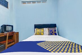 SPOT ON 90744  Alika Homestay