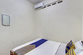 SPOT ON 90744  Alika Homestay