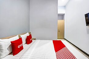 OYO 90891 Parang Kusumo Residence