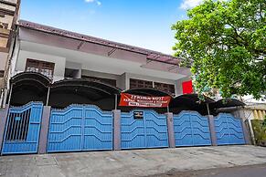 OYO 90891 Parang Kusumo Residence