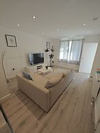 4-bed House in Southampton Ideal For Contractors