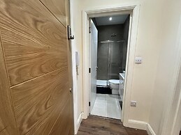 1-bed Apartment in Ealing - 2mins From Station