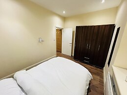 1-bed Apartment in Ealing - 2mins From Station