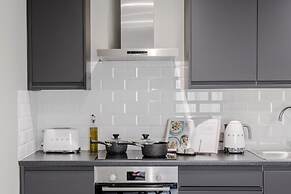 Your Apartment Tooting