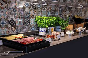 [BEE]VILLAGE MESSEHOTEL HANNOVER-LAATZEN.