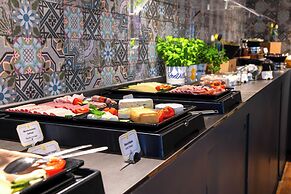 [BEE]VILLAGE MESSEHOTEL HANNOVER-LAATZEN.