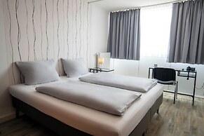 [BEE]VILLAGE MESSEHOTEL HANNOVER-LAATZEN.