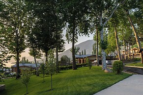 Burchmulla Resort & Chalets