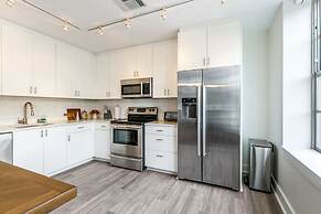 Big Easy Elegance 4BR Condo in NOLA