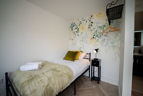 Exquisite 6 Bedroom Luxury Home