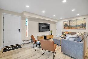 Pacific Northwest Retreat Duplex 3min from Seattle by RedAwning