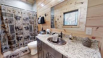 Lazy Bear Lodge 5 Bedroom Cabin by RedAwning