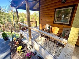 Lazy Bear Lodge 5 Bedroom Cabin by RedAwning