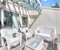 Tranquil Bay Rryc50 2 Bedroom Condo by RedAwning