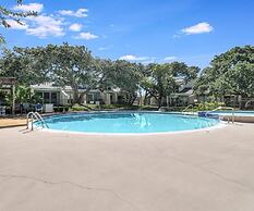 Tranquil Bay Rryc50 2 Bedroom Condo by RedAwning