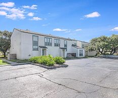 Tranquil Bay Rryc50 2 Bedroom Condo by RedAwning