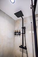 Luxurious 3-Bedroom Oasis Manchester