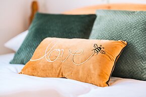 Luxurious 3-Bedroom Oasis Manchester