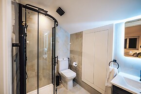 Luxurious 3-Bedroom Oasis Manchester