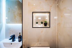 Luxurious 3-Bedroom Oasis Manchester