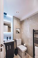 Luxurious 3-Bedroom Oasis Manchester