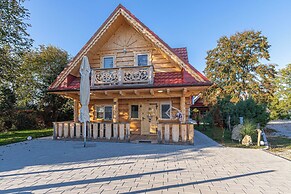 Log Cabin Forest Fairy